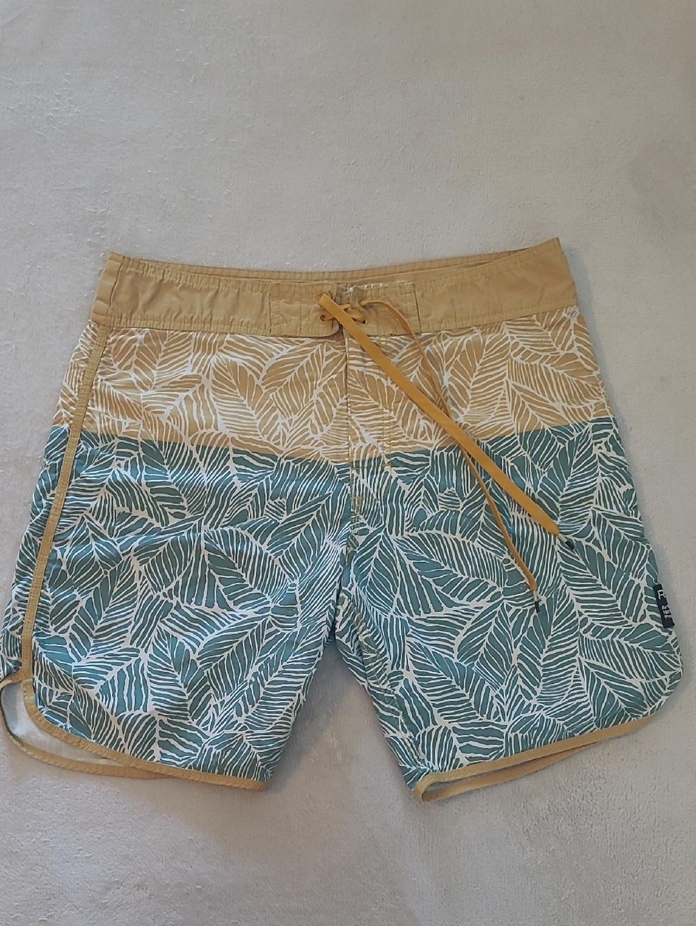 RVCA ANP Arien Valizadeh Board Shorts Mens 33 Tropical Leaf Surf Swim Trunks